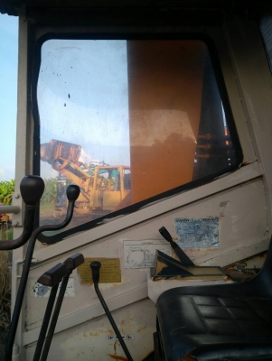 รถแบคโฮ HANIX S&amp;B30 รถเก่านอกพึ่งนำเข้ามา ยังไม่เคยใช้งานในไทย เป็นตัวเดียวกับ MITSUBISHI MX55  เครื่องดี ปั๊มดี เร็วแรงไม่โหลด แทรกยางใหม่แกะกล่อง ตัวเดินใหญ่ บูมอาร์มบูทสลักแน่น พร้อมใช้งาน มีเอกสารใบอินวอยซ์