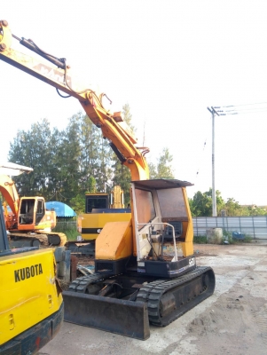 รถแบคโฮ HANIX S&amp;B30 รถเก่านอกพึ่งนำเข้ามา ยังไม่เคยใช้งานในไทย เป็นตัวเดียวกับ MITSUBISHI MX55  เครื่องดี ปั๊มดี เร็วแรงไม่โหลด แทรกยางใหม่แกะกล่อง ตัวเดินใหญ่ บูมอาร์มบูทสลักแน่น พร้อมใช้งาน มีเอกสารใบอินวอยซ์