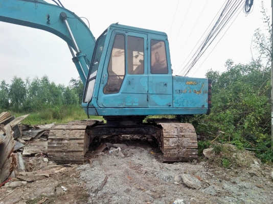 ขายKOBECO SK045 สภาพใช้งานได้เลย ทำสีให้ใหม่ เปลี่ยนโซ่เปลี่ยนเฟืองใหม่ มีแอร์เย็นเจี๊ยบ เครื่องดี เอวดีไม่หลวม ทำงานคร่องได้ดีดั่งใจ โทร0616613023