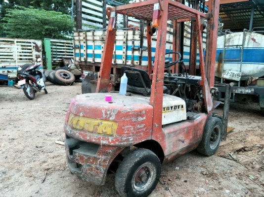 Toyota Forklife 2.5ตัน เครื่องดีเชล 0821109440