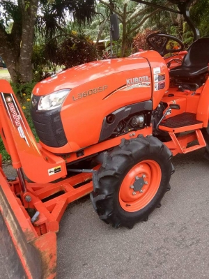 รถไถคูโบต้าL3608SP (4wd) #รถเกรดเอ สีเดิม100\% #สภาพสวยมากกๆค่ะ #ใช้งานน้อยเลขไมล์ 315 ชม. #แถมฟรี เวทถ่วงล้อค่ะ #มีอุปกรณ ์ดันหน้า หางตัดหญ้า เล่มทะเบียนพร้อมโอน จัดส่งทั่วไทย รถไถคูโบต้าL3608SP (4wd) #รถเกรดเอ สีเดิม100\% #สภาพสวยมากกๆค่ะ #ใช้งานน้อยเลขไมล์ 315 ชม. #แถมฟรี เวทถ่วงล้อค่ะ #มีอุปกรณ ์ดันหน้า หางตัดหญ้า เล่มทะเบียนพร้อมโอน จัดส่งทั่วไทย