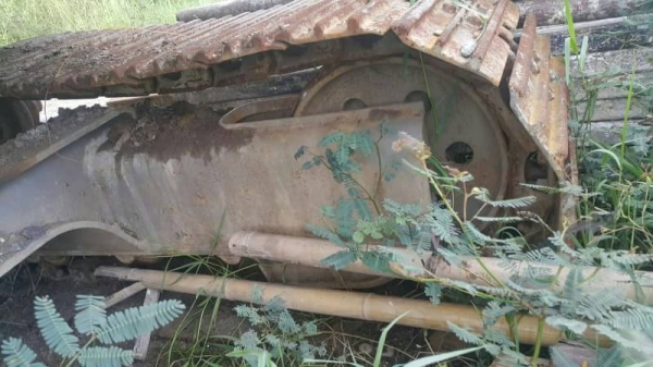 KOMATSU PC 60-2 KOMATSU PC 60-2