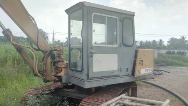 KOMATSU PC 60-2 KOMATSU PC 60-2