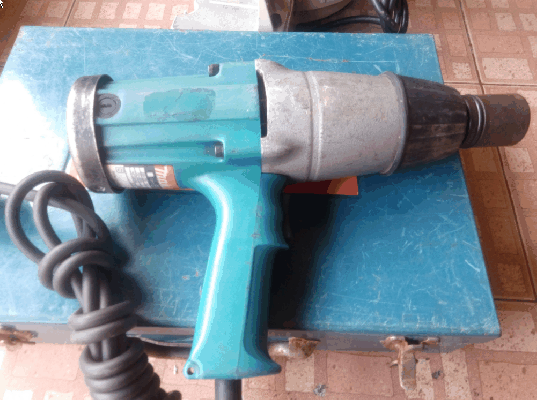 บล๊อคไฟฟ้าMakita6906 (6หุน) บล๊อคไฟฟ้าMakita6906 (6หุน)