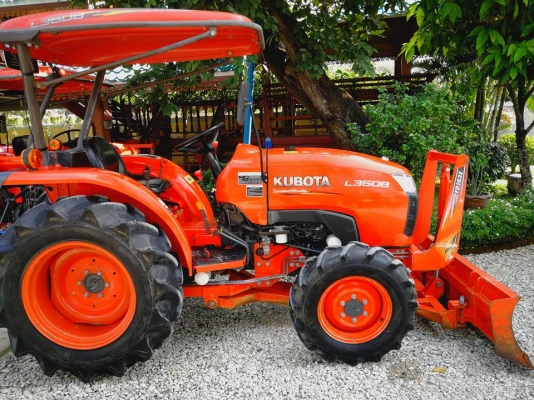 คูโบต้า L3608DT 4 WD..เดิมๆแน่นๆทำงาน 588 ชั่วโมง ดันดินหน้า... ผานหลังใหม่ ราคา 345000 บาท..0856511968