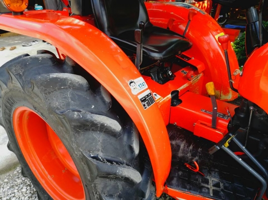 คูโบต้า L3608DT 4 WD..เดิมๆแน่นๆทำงาน 588 ชั่วโมง ดันดินหน้า... ผานหลังใหม่ ราคา 345000 บาท..0856511968