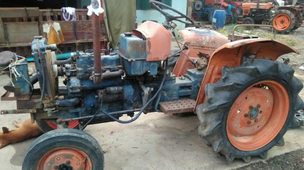 รถไถคูโบต้ารุ่นL2000