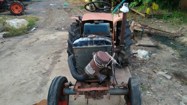 รถไถคูโบต้ารุ่นL2000