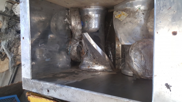 ห้องผสมยางนิดเดิ้ล 75 ลิตรราคา 150,000 บาท