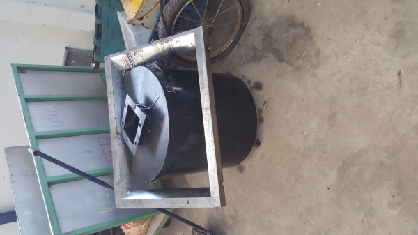 ห้องผสมยางนิดเดิ้ล 75 ลิตรราคา 150,000 บาท