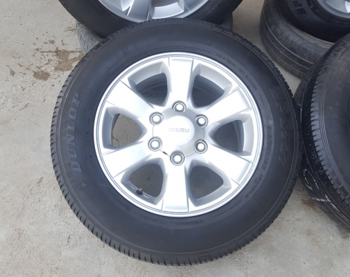ขายล้อISUZU 1.9 ขอบ16ยาง215/65/16 ปี 16  4 ล้อ