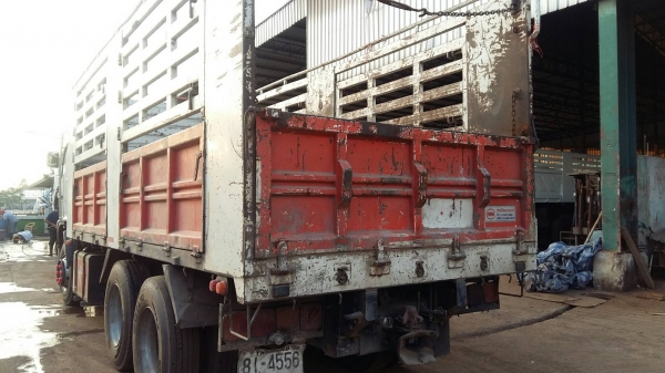 ขายด่วน HINO 344ปี53 มีระบบลากลูก กระบะสามมิตรไม่ดั้มยางสวยเครื่องเกียร์ดี วิ่ง38xxxx กว่าโล คัชชีสว ขายด่วน HINO 344ปี53 มีระบบลากลูก กระบะสามมิตรไม่ดั้มยางสวยเครื่องเกียร์ดี วิ่ง38xxxx กว่าโล คัชชีสว