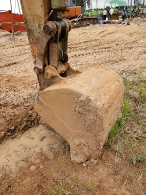 ขาย 1,880,000 KOBELCO sk 200-8   yn 12 SUPER บูมยาว 18 m. เอกสารเล่ม ชั่วโมง 13,000 ชม.ไฟฟ้าครบ เครื่องดี ปั้มแรง เอวแน่น ช่วงล่างเต็ม รถสวยพร้อมใช้ รถอยู่ ปทุมธานี 090-772-3710 090-772-3708