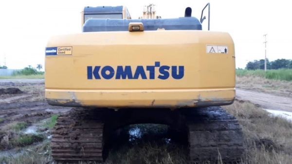 ขาย 1,790,000  KOMATSU pc 200-8 N1 ทำงาน 7,771 ชม. มีกล้องมองหลัง เครื่องดี ปั้มแรง โช่หนา เอวแน่น สวยกิป ไฟฟ้าครบ เอกสารเล่มทะเบียน รถสวยพร้อมใช้เอกสารพร้อมโอน  รถอยู่ จ.ปทุมธานี 090-772-3710 090-772-3708