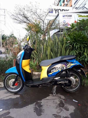 Scoopy i รุ่นลาย VIVID ME สีน้ำเงินดำ ปี 2554 รถสวยจริง สภาพดี
