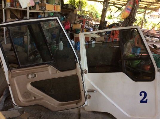 ขาย ประตู ( มิตซู เฉินหลง ) สภาพสวยๆ สีบางๆ พร้อมใช้ บานละ4500 ขาย ประตู ( มิตซู เฉินหลง ) สภาพสวยๆ สีบางๆ พร้อมใช้ บานละ4500