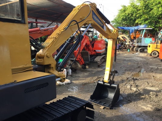 yanmar b27 สภาพดีเก่าญี่ปุ่น มีใบอินวอยไม่เคยใช้ในไทย