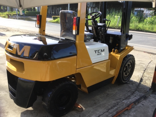 ขาย โฟรคลิฟท์ ทีซีเอ็ม ดีเซล 3 ตันเสา 4 เมตรเ