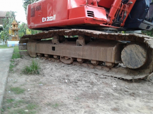 ขาย HITACHI EX200-2 สภาพพร้อมใช้งาน เครื่องดีปั้มแรงโซ่หนาเอวขยับนิดหน่อย ไฟฟ้าตัด ราคา 400000 ต่อรองได้