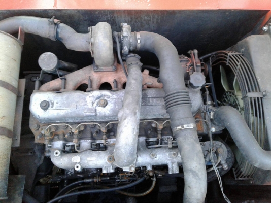 ขาย HITACHI EX200-2 สภาพพร้อมใช้งาน เครื่องดีปั้มแรงโซ่หนาเอวขยับนิดหน่อย ไฟฟ้าตัด ราคา 400000 ต่อรองได้