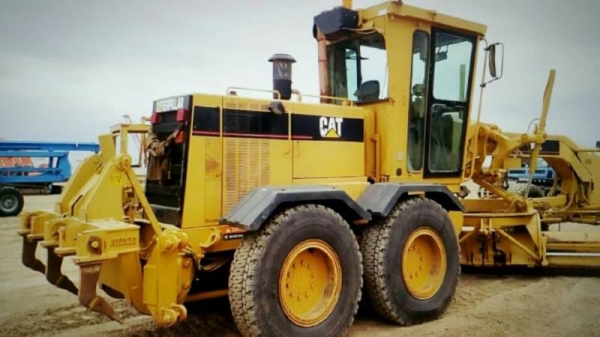 รถเกรด CAT 140 H ปี1999 พร้อมใช้งาน
