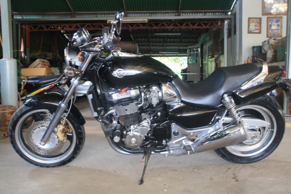 ขาย X4 1300 CC ทะเบียนแท้ พร้อมโอน สภาพนางฟ้า 148000