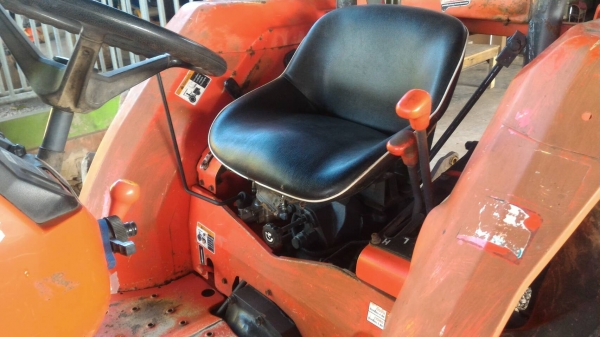 ขายรถไถ KUBOTA L4508 พร้อมดันหน้า ราคา 210,000 สนใจโทรมาคุย ต่อรองราคาได้ มีรถขนส่งทั่วไทย ร้านสามย่านแทรคเตอร์ อ.แกลง จ.ระยอง โทร 0818618678 ,0897489639 ,0899347475 id line=0818618678 id line=0917315475