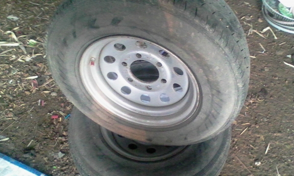 ขายล้อบรรทุก 2 วงพร้องยางปี12 ขอบ14