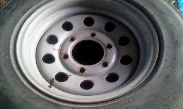 ขายล้อบรรทุก 2 วงพร้องยางปี12 ขอบ14