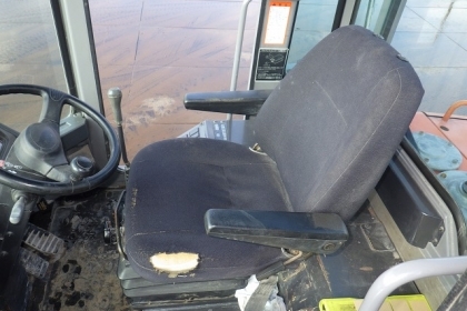 ขายรถตัก HITACHI LX80-7 ขนาดเทียบเท่า TCM L16 เครื่อง ISUZU เกียร์ ปั้ม สมบูรณ์พร้อมใช้ครับ ติดต่อ 063-9316985 ID LINE : 0639316985 ครับ