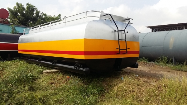 ขาย ถังน้ำ ถังน้ำมัน ติดรถ 18000 ลิตร มี5ห้อง สวย พร้อมใช้งานค่ะ