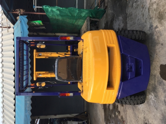 ขาย โฟรคลิฟท์ โคมะสุ 2.5 ตันดีเซล