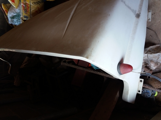 ขอขายหมวกลู่ลม hino s500