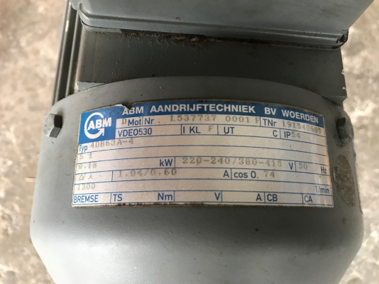 ขายมอเตอร์ ABM 1/4HP. 380V 4Pole 1400rpm. made in Germany สภาพสวยเดิมๆ หมุนนิ่ม พร้อมใช้งาน ขายเหมาถูกๆ 2 ตัวครับ