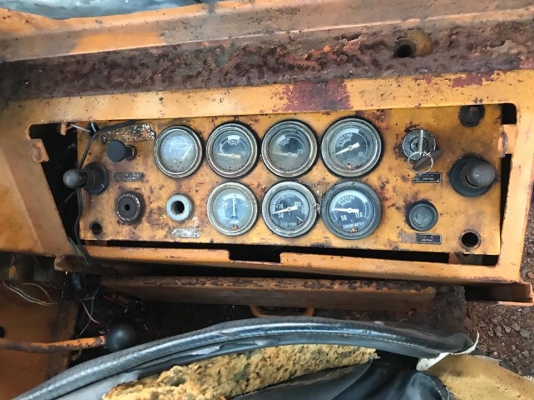 ขายรถตัก Komatsu JH30B  รถเก่าญี่ปุ่น 100\%  สภาพสวยพร้อมใช้งานได้ทันที สนใจติดต่อ 094-995-6265