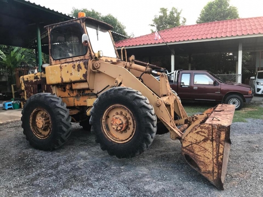 ขายรถตัก Komatsu JH30B  รถเก่าญี่ปุ่น 100\%  สภาพสวยพร้อมใช้งานได้ทันที สนใจติดต่อ 094-995-6265