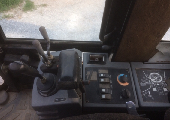 CAT 914G รถนำเข้า สภาพดีมาก ขายถูก โทร.090-986-2521 อ๊อบ