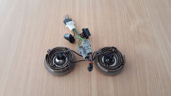 ไฟเพดาน Benz รุ่นเก่า หมุนปรับระดับได้