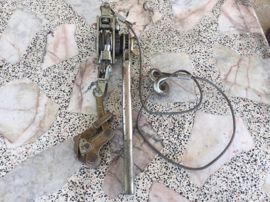 ขายรอกดึงสายไฟพร้อมปากจับของญี่ปุ่น ยี่ห้อ NGK ขนาด 1 ton จับได้ถึง 16 มิล