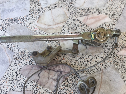 ขายรอกดึงสายไฟพร้อมปากจับของญี่ปุ่น ยี่ห้อ NGK ขนาด 1 ton จับได้ถึง 16 มิล