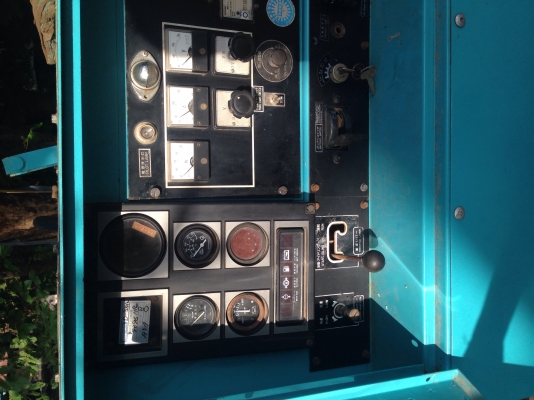 ขายด่วน   เครื่องปั่นไฟ Denyo 45 SP ติดต่อ 084-7381264