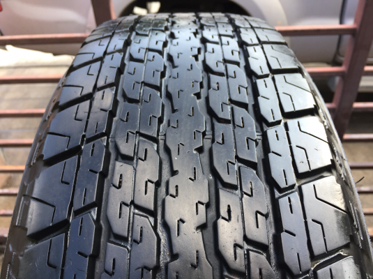 ยาง Bridgestone 245 70 16 ปี17 มี4ชุด ดอกเต็มแน่นๆ ไม่มีปะ ใช้ยาว ราคาไม่แพง