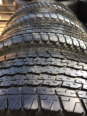 ยาง Bridgestone 245 70 16 ปี17 มี4ชุด ดอกเต็มแน่นๆ ไม่มีปะ ใช้ยาว ราคาไม่แพง