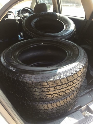 ยาง Bridgestone 245 70 16 ปี17 มี4ชุด ดอกเต็มแน่นๆ ไม่มีปะ ใช้ยาว ราคาไม่แพง