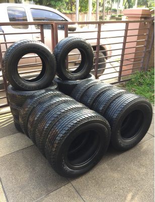 ยาง Bridgestone 245 70 16 ปี17 มี4ชุด ดอกเต็มแน่นๆ ไม่มีปะ ใช้ยาว ราคาไม่แพง