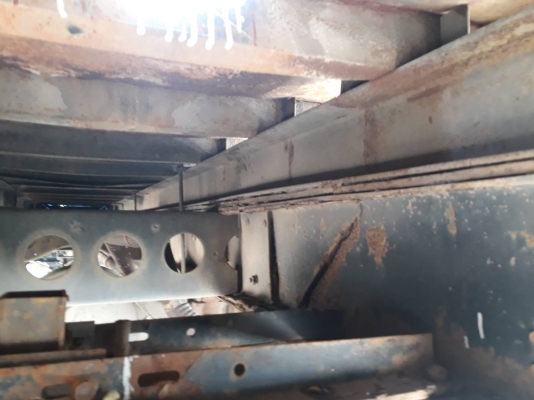 ขายรถบรรทุก6ล้อติดเครน 5 ตัน ขายรถบรรทุก6ล้อติดเครน 5 ตัน