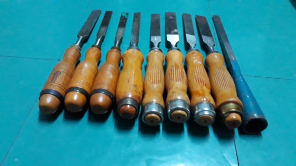 ขายสิ่วยุโรปหลายขนาด หลายราคาเริ่ม300-450บาทต่อด้าม