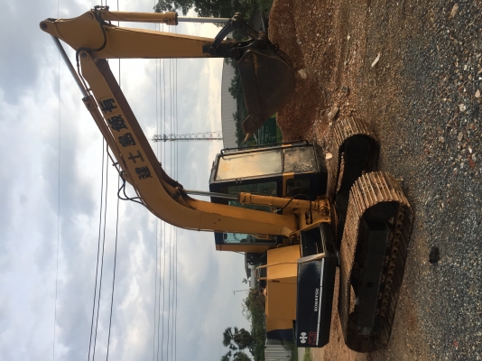 ขายKomatsu PC60-5สภาพเก่านอก