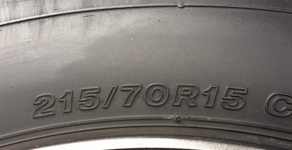 ล้อแม็ก ISUZU D-MAX Platinum สีเทาดำ ขอบ 15 พร้อมยาง 215-70-15 Bridgestone ปี 11