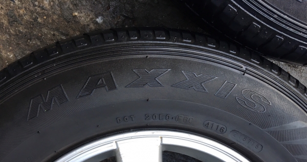 แม็ก ISUZU D-MAX Platinum ขอบ 15 พร้อมยาง 215-70-15 ปลายปี 16